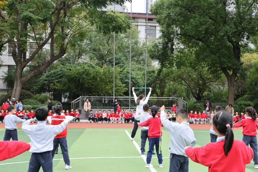 幼儿园趣味生活体验课_生活趣味课堂幼儿园_幼儿园生活趣味怎么写